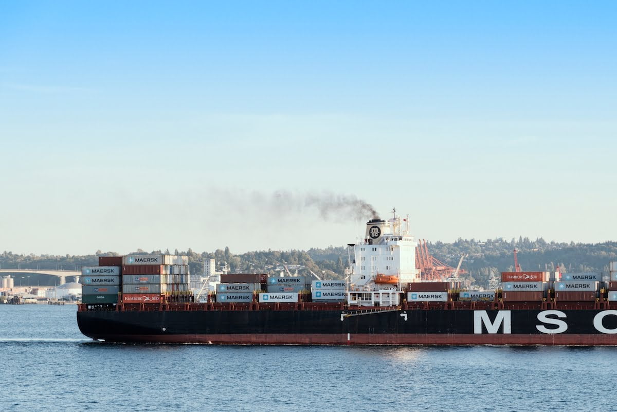 cargo ship with smoke coming out of stack with many shipping containers on elliott bay rltheis t20@RLTheis This is not normal - Top 5 Happy Eco News - 2020-09-21