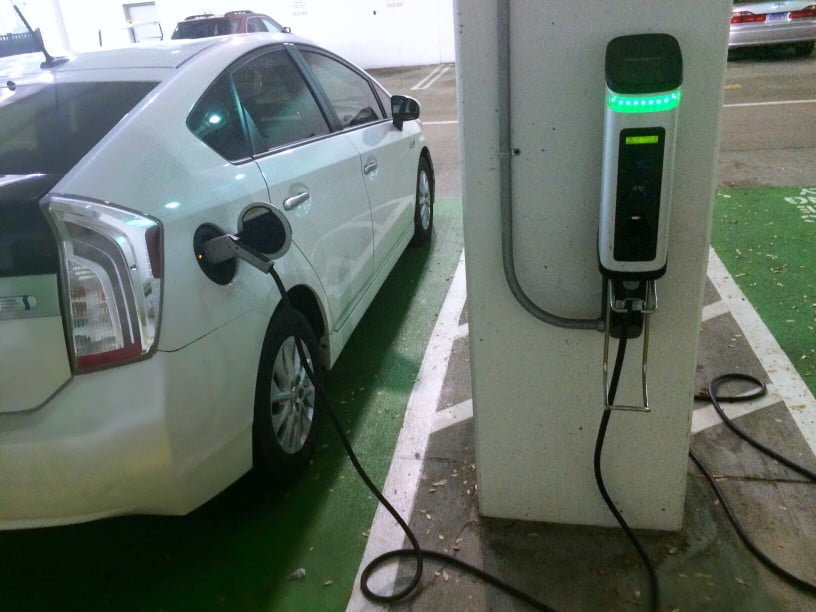 electric car changing station sustainability electric electric car charging hybrid our planet t20 lojWbB EVs Are About To Score A Major Victory Over ICE Vehicles