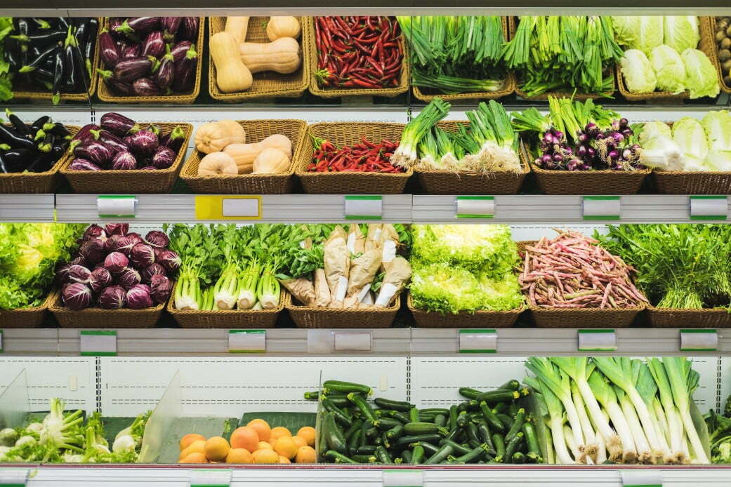 food vegetable green store fresh shelf market shop grocery supermarket t20 2WA9WP Plant-Based Grocery Sales Outpace Total Food Sales by 3x in US, Study Finds