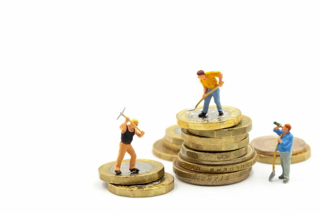 people worker working on coin money isolated on white employee work for make your money good t20 4d8zlX Invest in green jobs in parts of Britain worst hit by pandemic, report urges