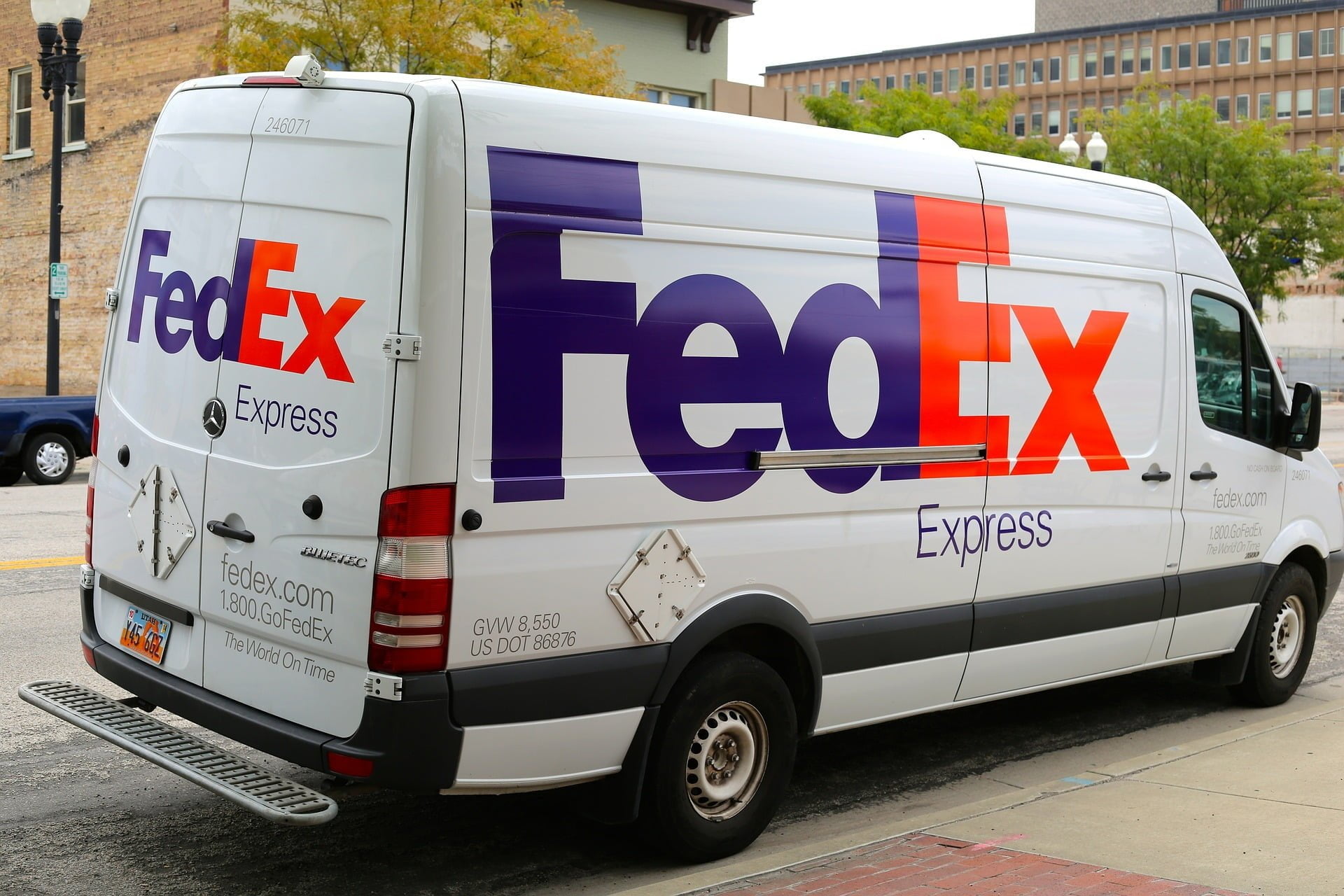 car g1c76f2fb3 1920 FedEx’s New Delivery Vans are All-electric, and Redesigned with the Driver in Mind