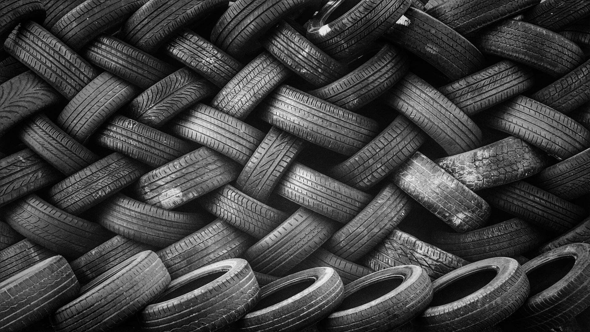 pile g28673b80f 1920 Bridgestone Aims To Start Tire Recycling With New Tech By 2030