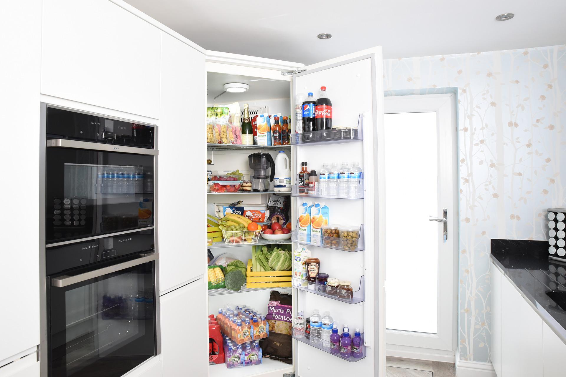 fridge g9c3f0b6b2 1920 10 Ways to Lower the Environmental Footprint of Your Kitchen