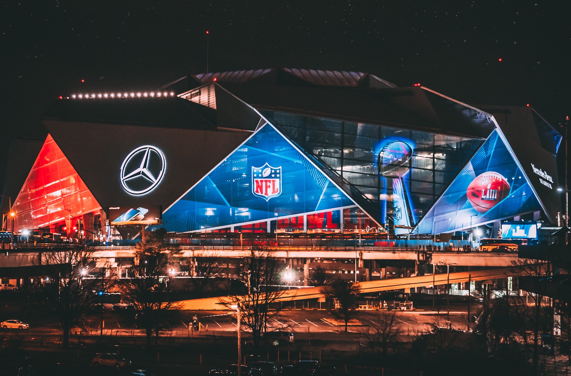 stadium american football GCEAqghDxRo unsplash The Top 5 US Solar-Powered Sports Stadiums