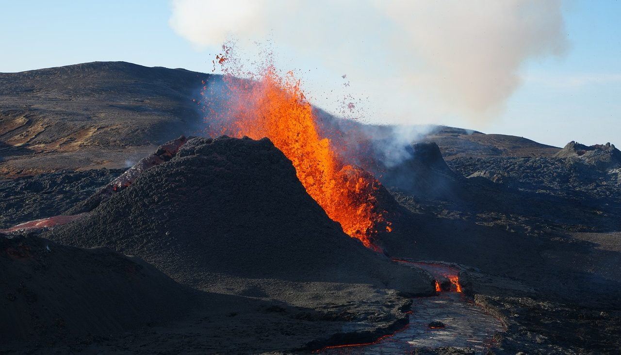 Scientists Research using Volcanic Energy and Magma Mining in Currently Active Volcanoes.