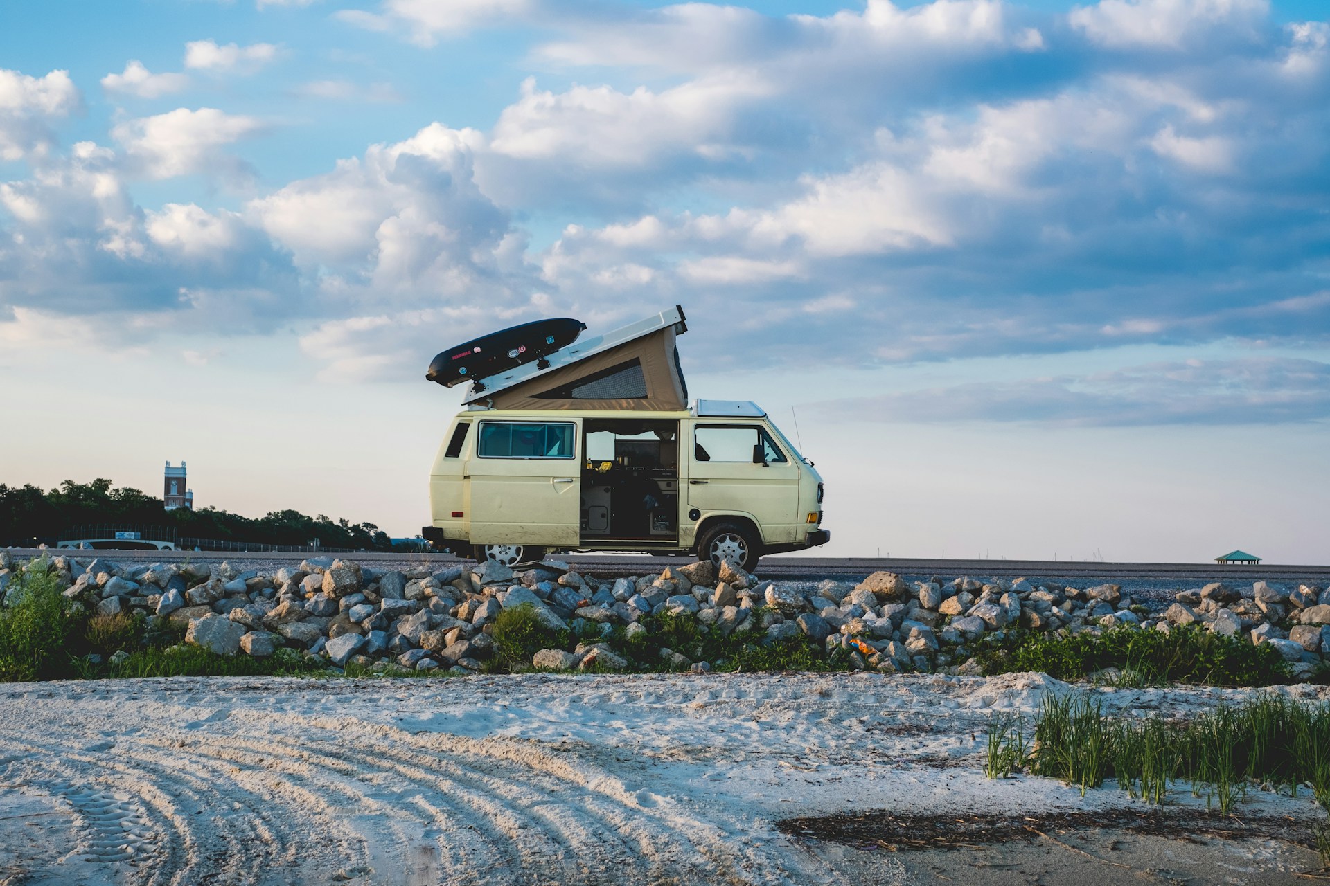 Embracing Eco-Friendly Campervan Living: A Guide to Sustainable Travel