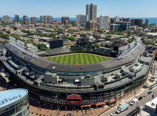 Chicago Cubs partner with Invenergy for Wrigley solar power.