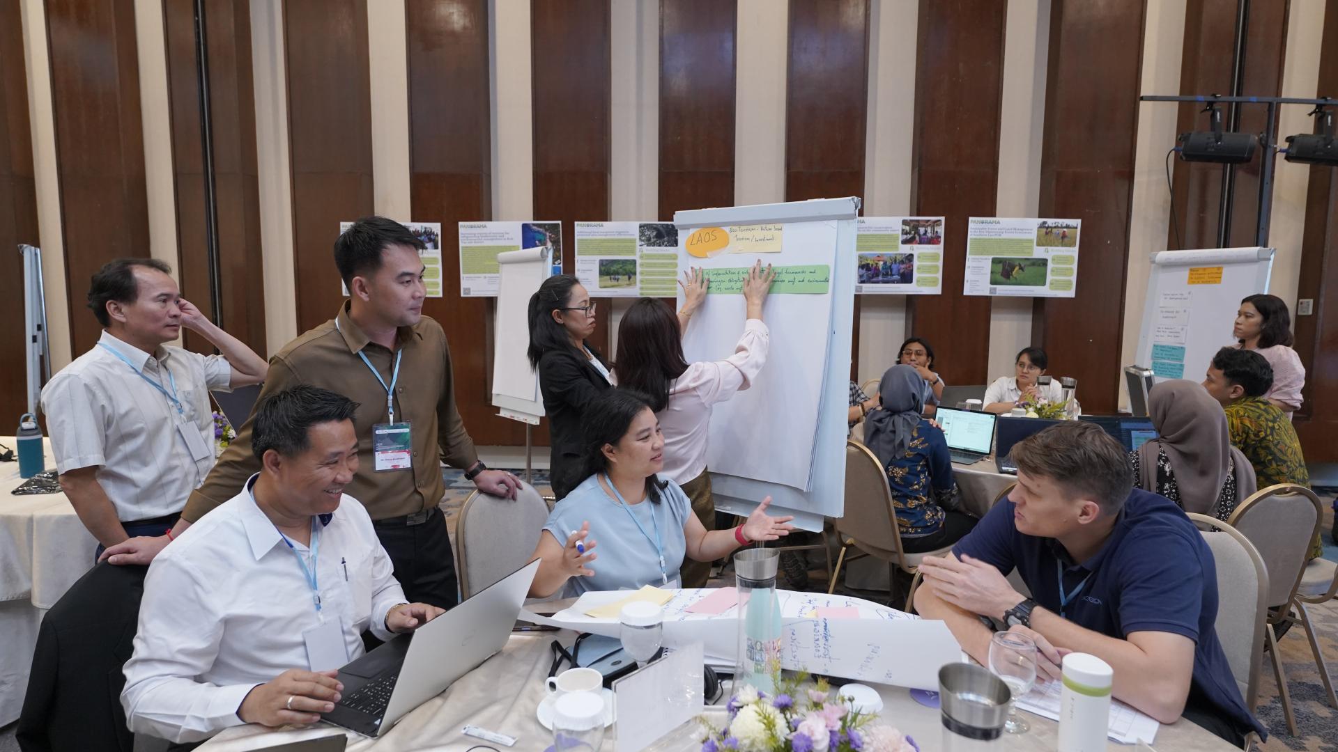 Biodiversity knowledge exchange initiatives are helping countries share conservation successes, as stakeholders from 23 nations collaborate to identify and replicate effective biodiversity solutions.