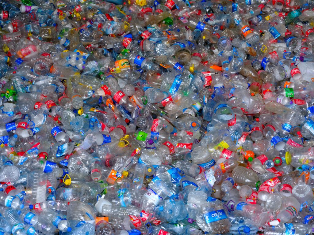 With global plastic production topping 400 million tonnes a year and only a fraction recycled through conventional methods, solar-powered plastic-to-hydrogen technology offers a compelling alternative where every ton of waste diverted into a solar reactor is a ton kept out of landfills, incinerators, and the ocean.